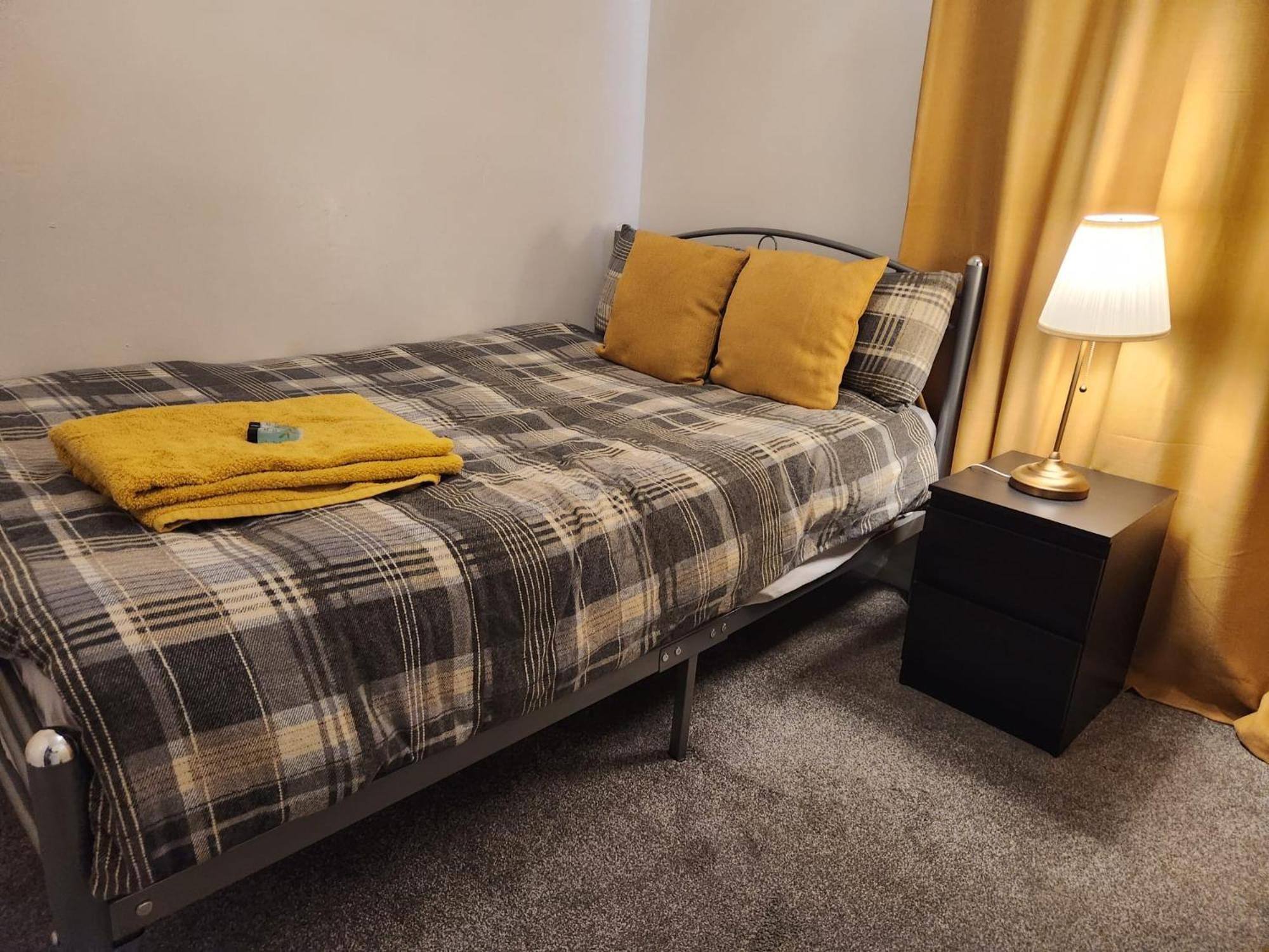 Home Away From Home London Bagian luar foto